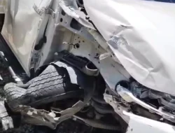 Kecelakaan Terjadi di Antara Mentadau dan Sekatak Bengara, Sopir Hilux Alami Cedera