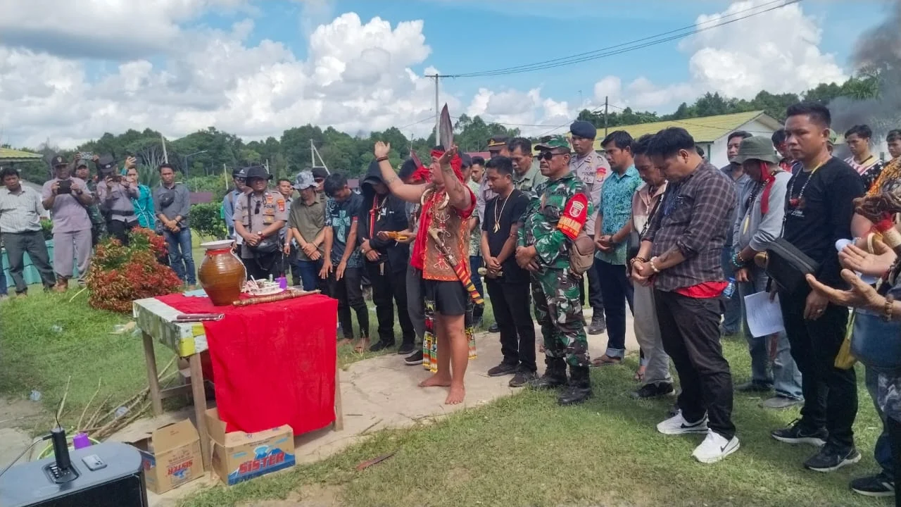 Adat Dayak Kabudaya