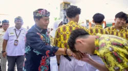 Gubernur Lepas Angkatan Pertama SMA Unggul Garuda, Titip Harumkan Nama Daerah